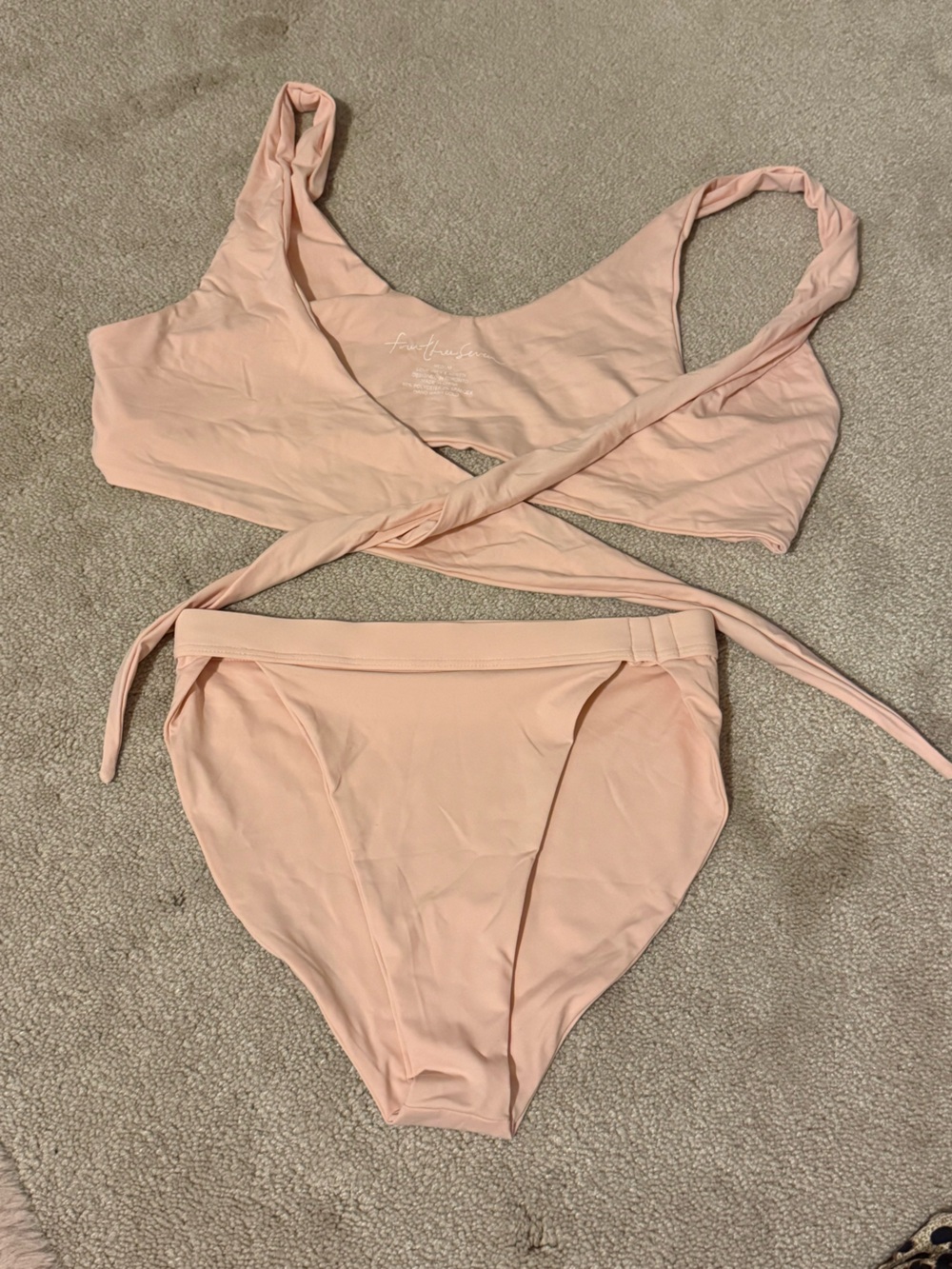 437 bikini set